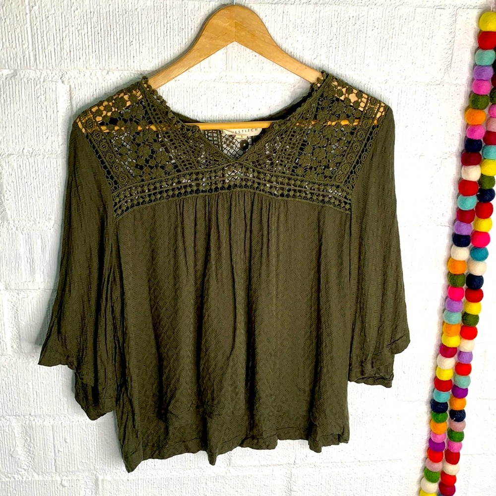 Lovestitch Green Crochet Cropped Flowy Blouse sz S
